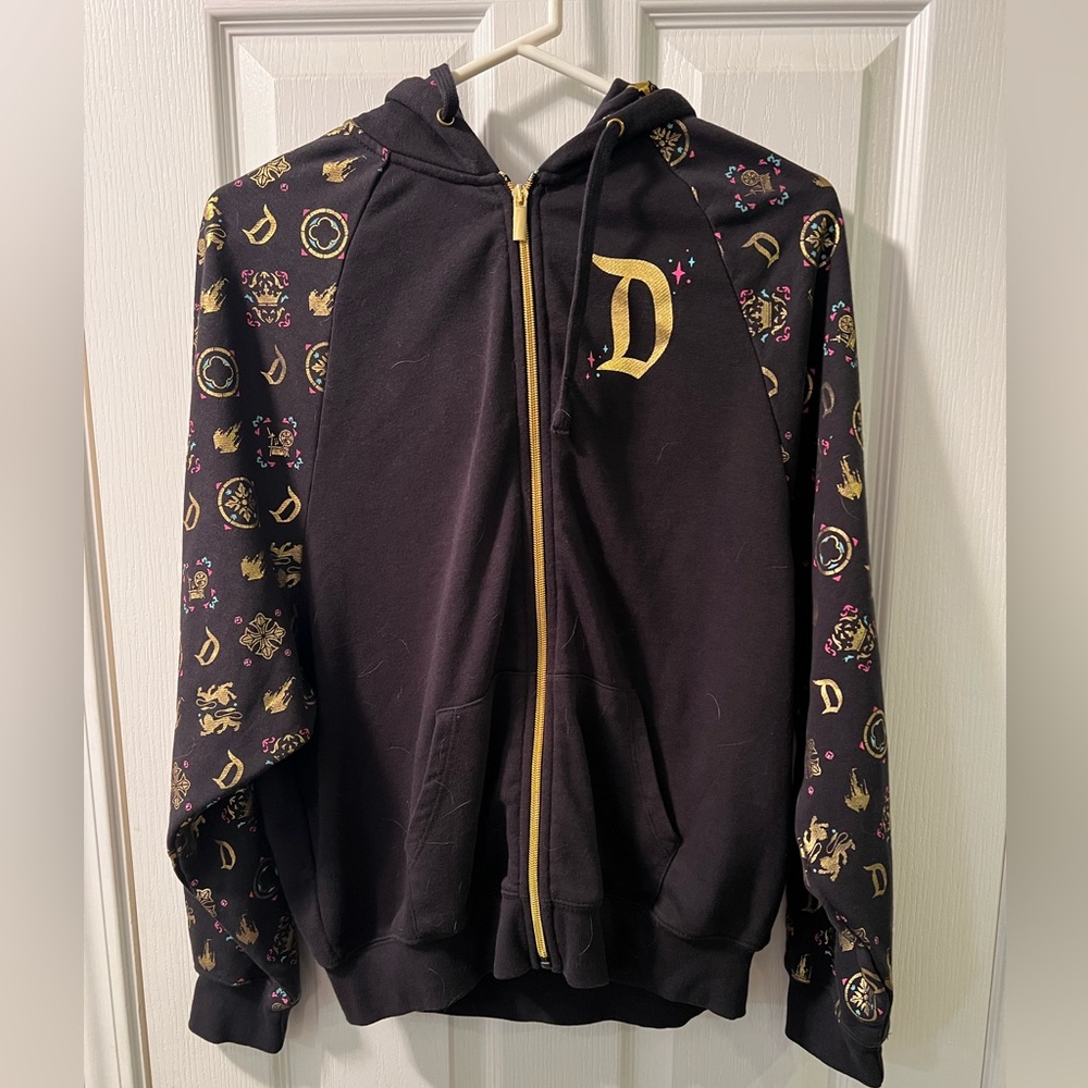 DISNEYLAND NWOT Sleeping Beauty Castle Zip Hoodie for Adults Size medium